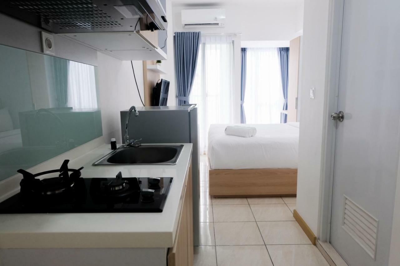 Apartemen Comfy At M-town Gading Serpong By Travelio