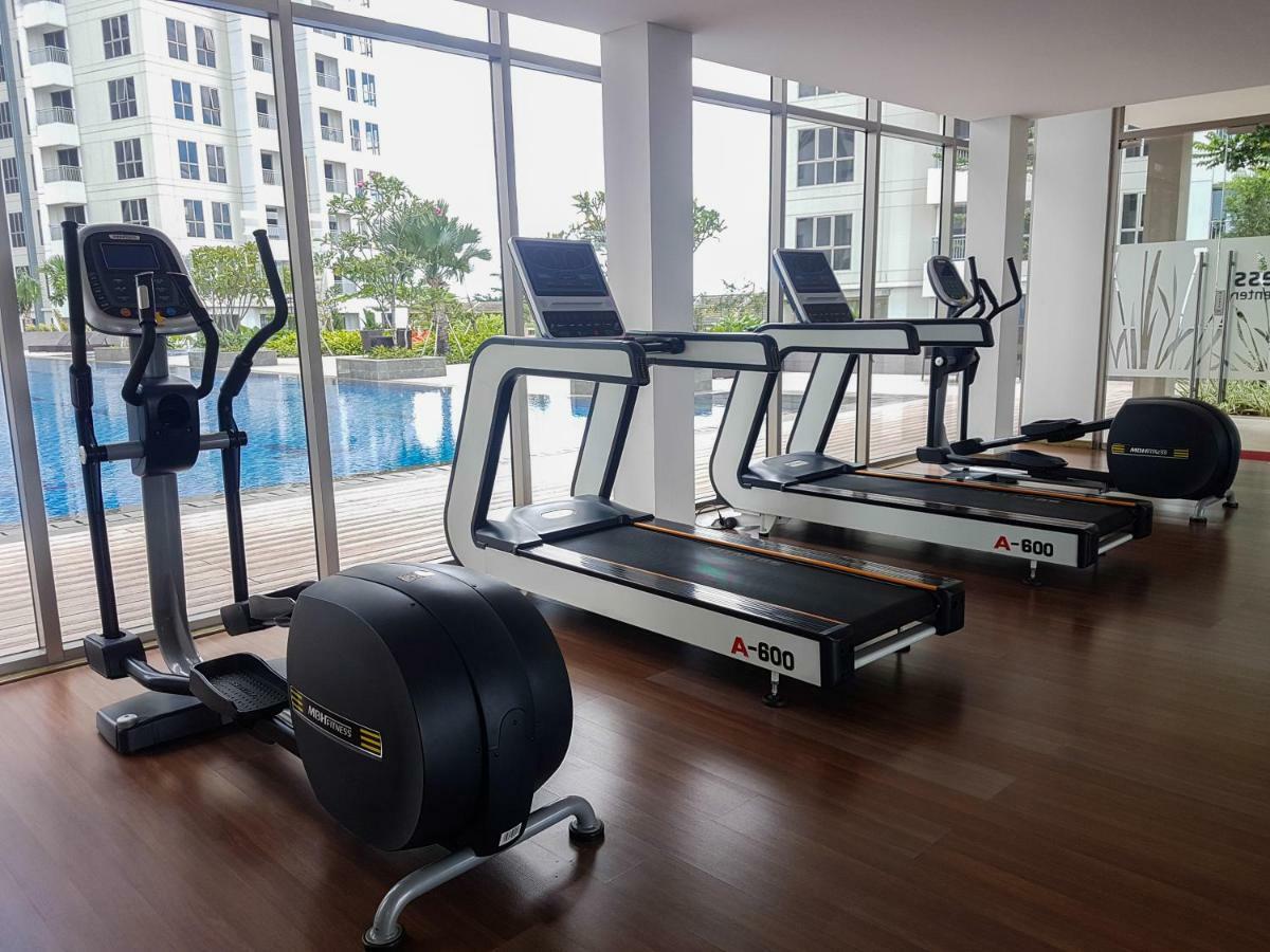 Comfy At M-town Gading Serpong By Travelio Apartemen